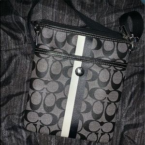 Coach purse!!⭐️💙